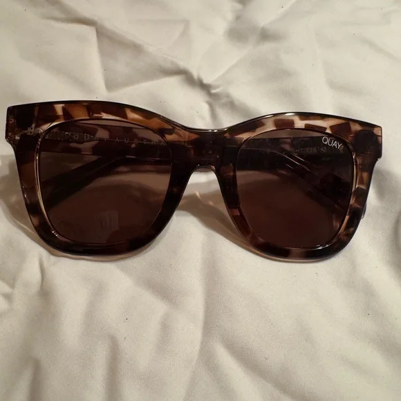 Quay Australia After Hours Tortoise Sunglasses - Picture 3 of 9